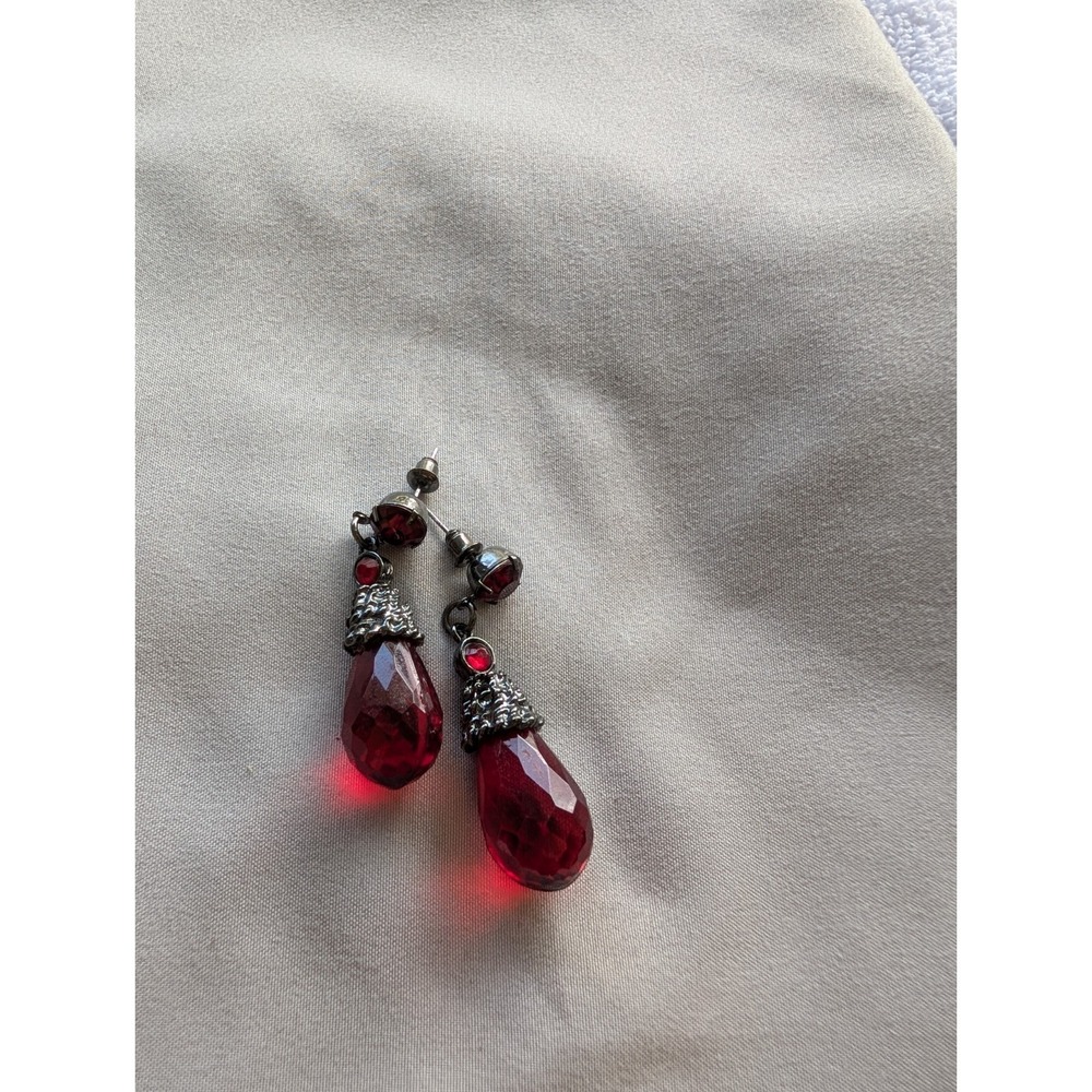 Alchemy Gothic Empyrean Tear Drop Earrings Red Dangle Pewter Vampire Witchy Emo